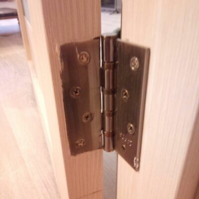 Установка двери плохая