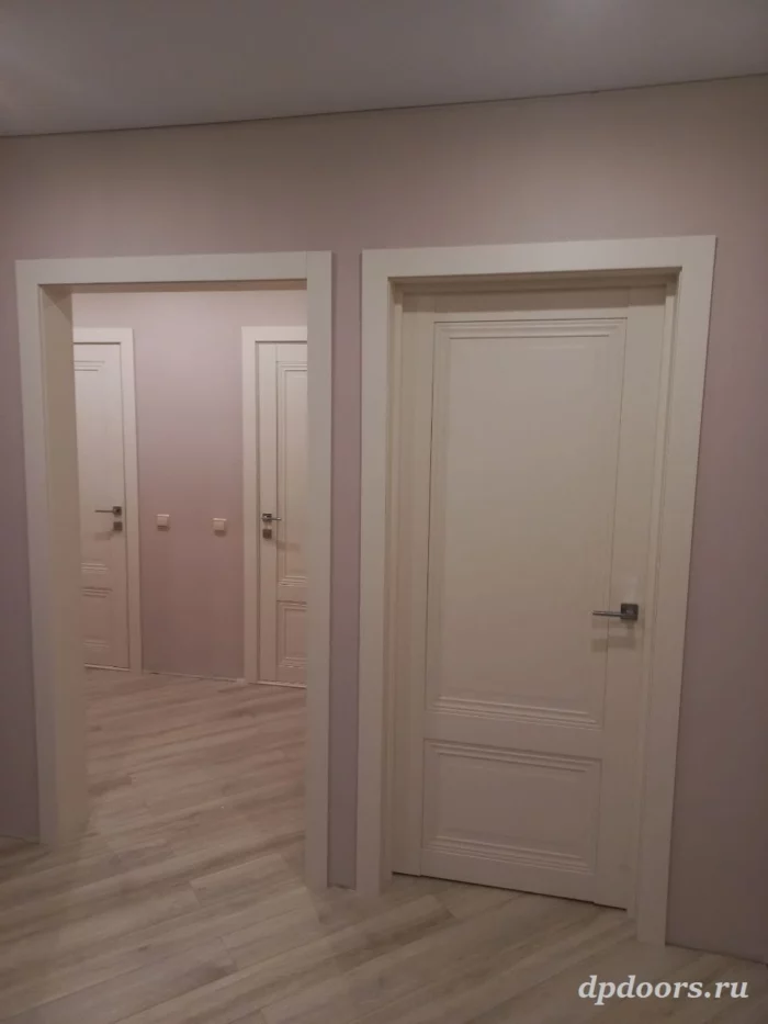 Дверь кремовая Карда К40