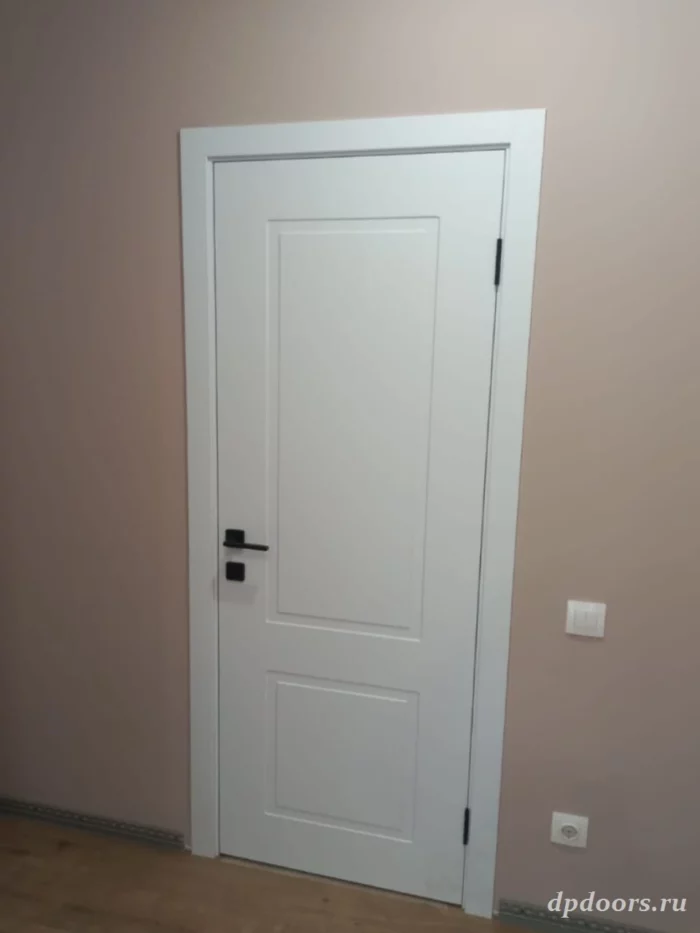 Белая межкомнатная дверь Prime P2