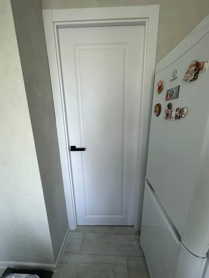 Двери белые Оптима О6