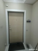 Оформление портала входной двери