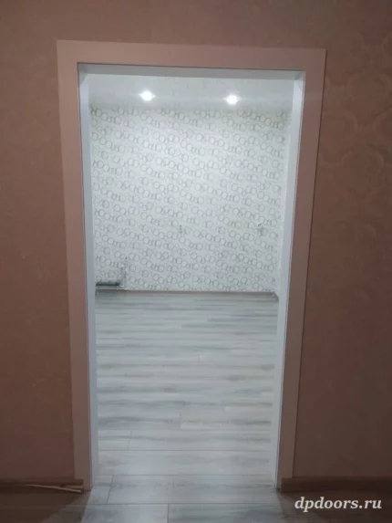 Оформление проема доборами Карда