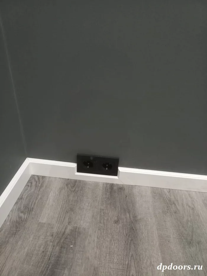 Плинтус напольный