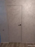 Скрытая дверь Карда под обои