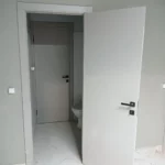 Гладкая дверь К1 Афтора Мартини