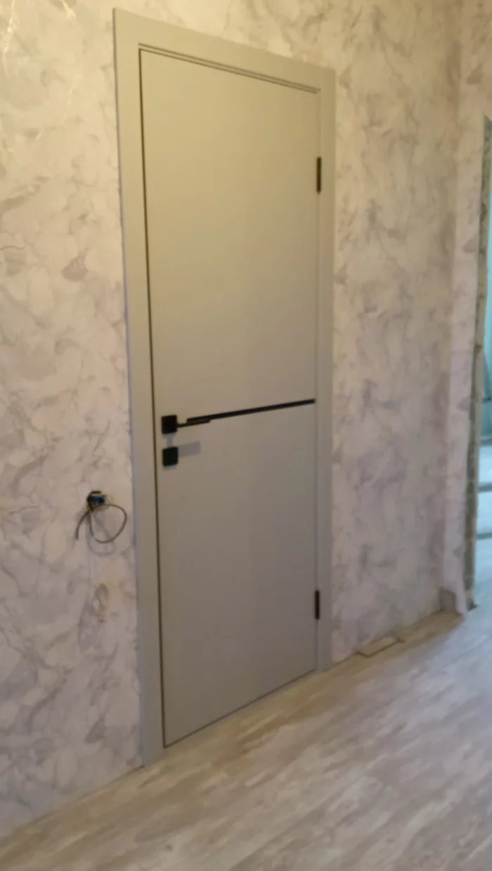 Дверь межкомнатная серая Deco Line X5